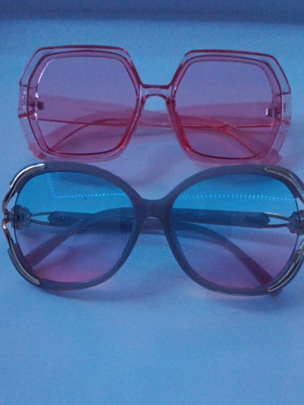 Set of 2- LStylish Pink and Blue Gradient Women's Sunglasses